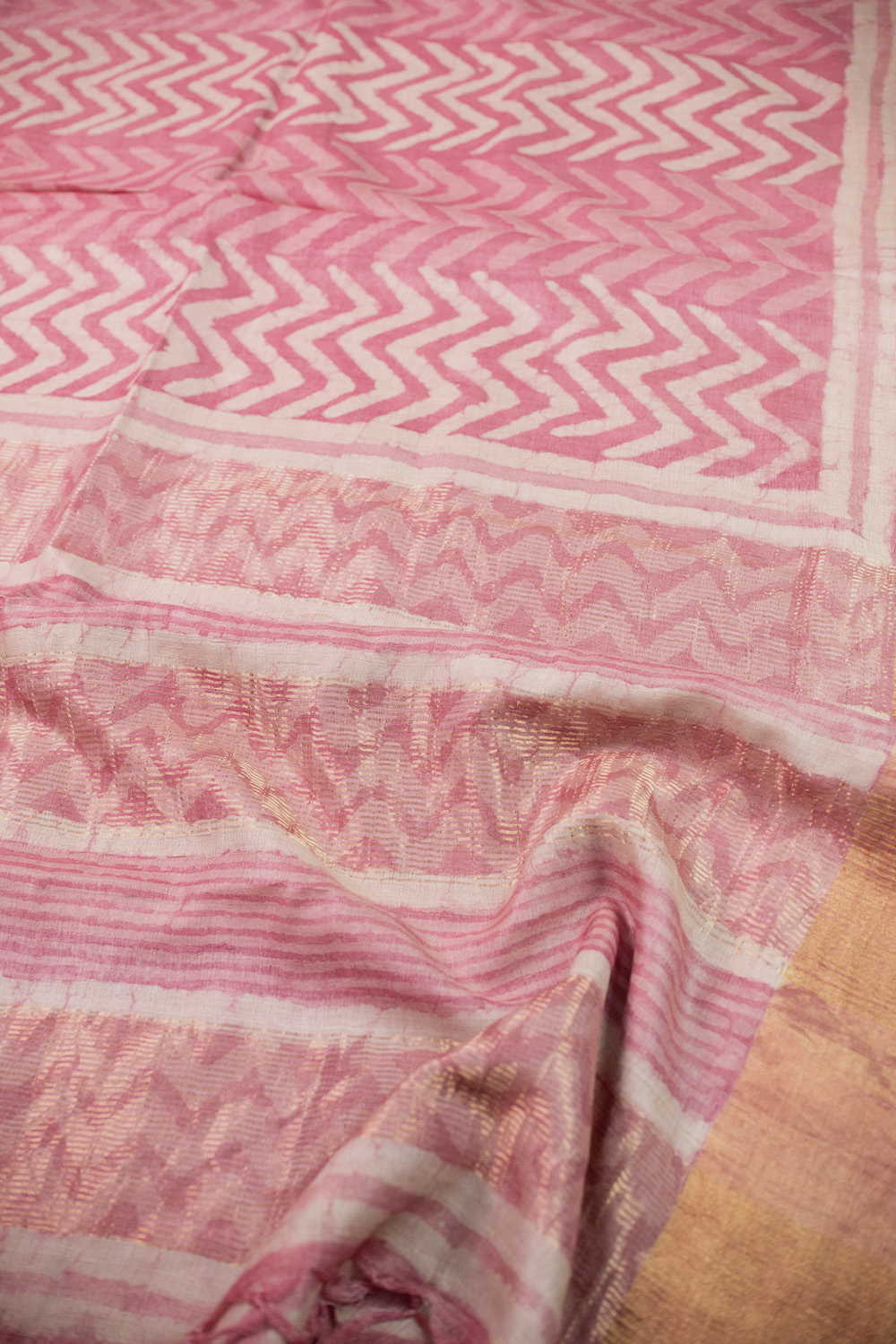 Chevron Pink Block Printed Tussar saree - Image 3
