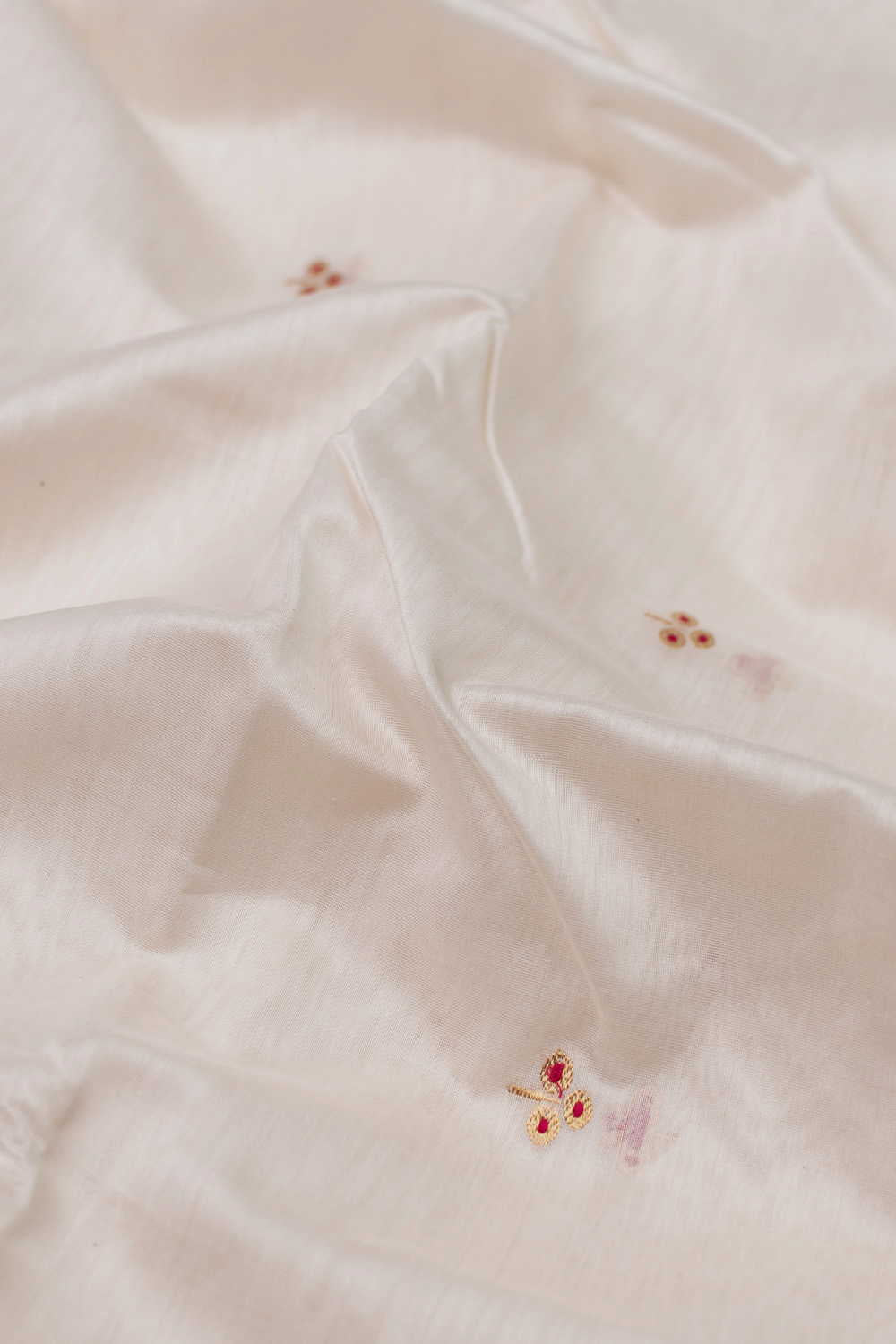 Cream with Floral Zari Butta Chanderi Silk Cotton Fabric - Image 4