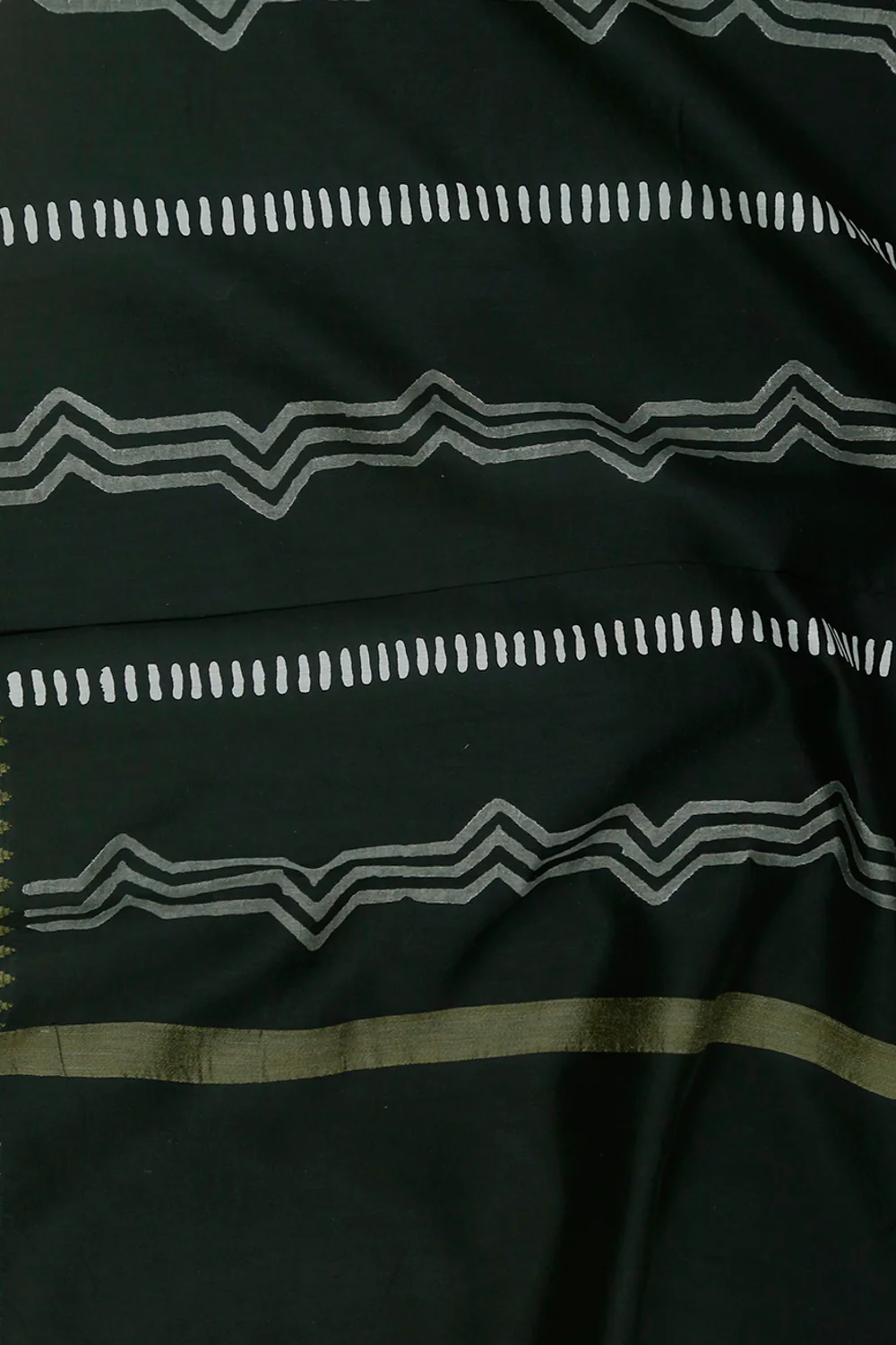 Black with Butta Ghicha Border Chanderi Saree - Image 3