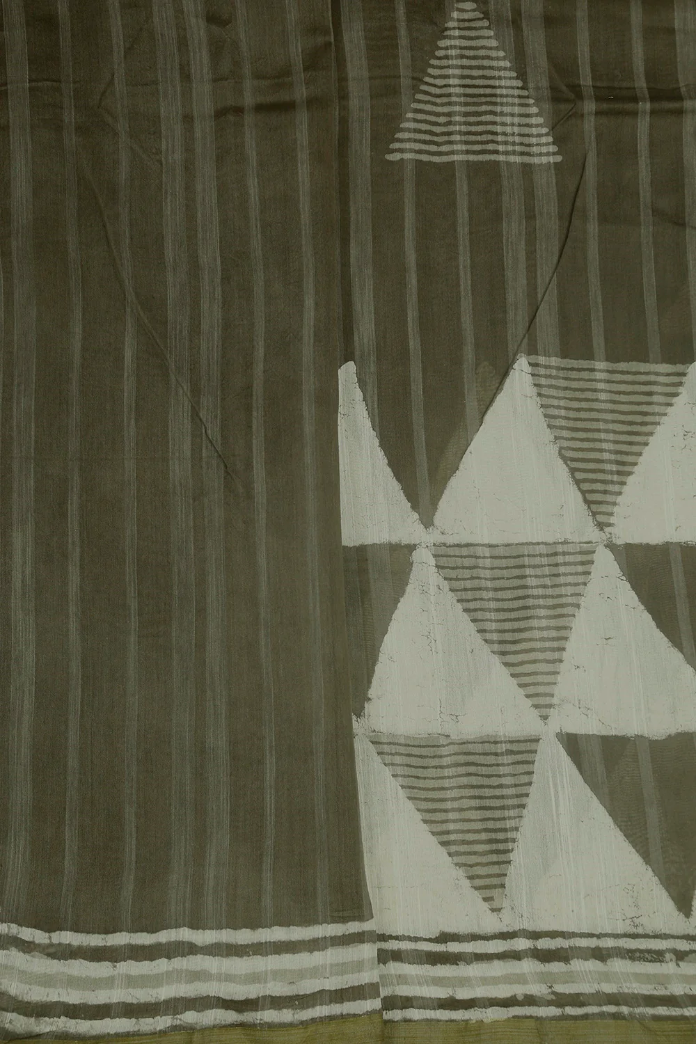 Triangles on Grey Ghicha Border Chanderi Saree - Image 4