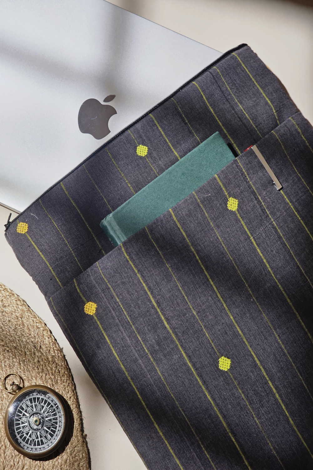 Handcrafted Cotton Laptop Sleeve Cover – 15 x 11.5 Inches - Image 2