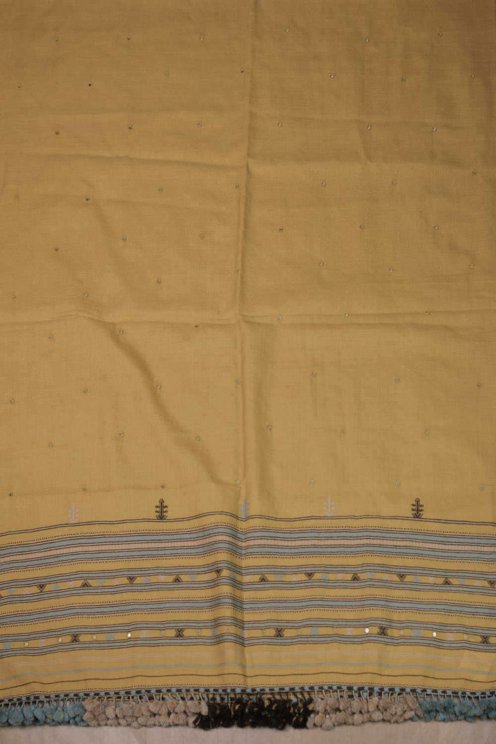 Hand Embroidered Mirror Work Bhujodi Woolen Dupatta - Image 2