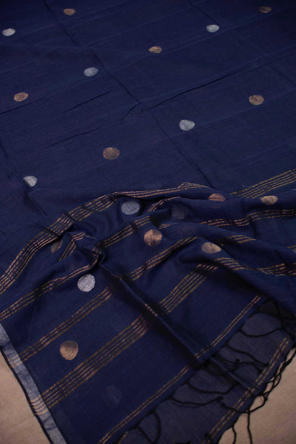 Circle Butta - Deep Blue Jamdani Cotton Dupatta - Image 2