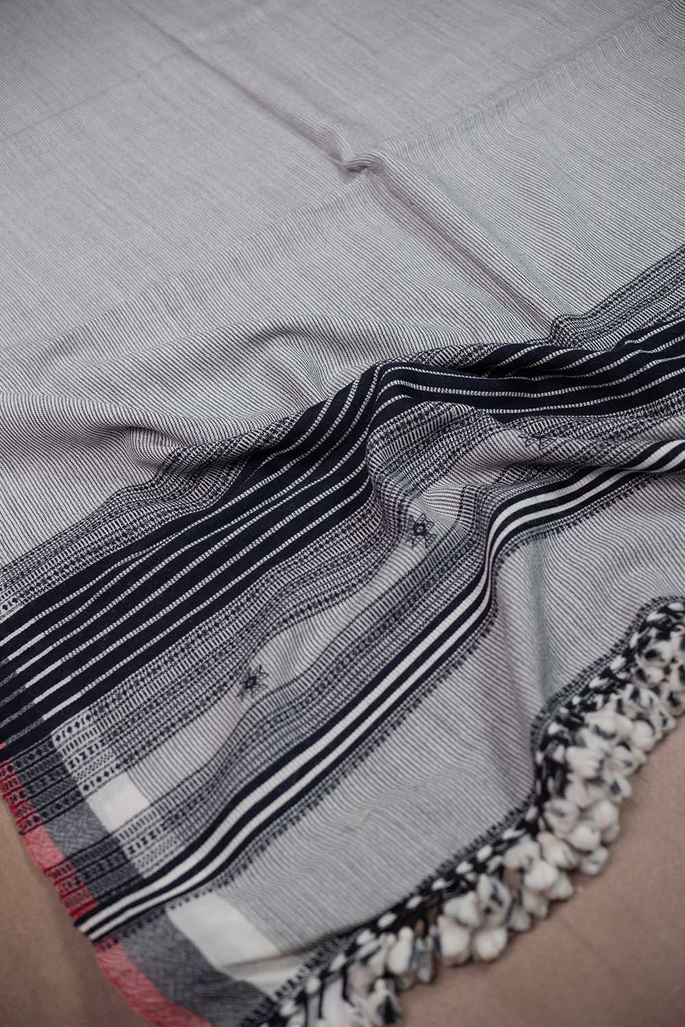 Grey Stripe on Cream Bhujodi Woolen Dupatta - Image 2