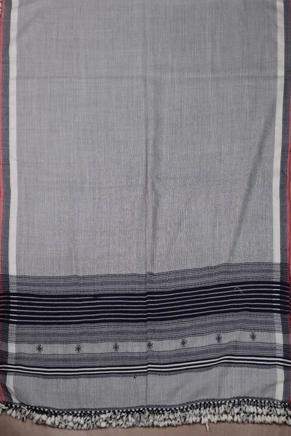 Grey Stripe on Cream Bhujodi Woolen Dupatta - Image 3