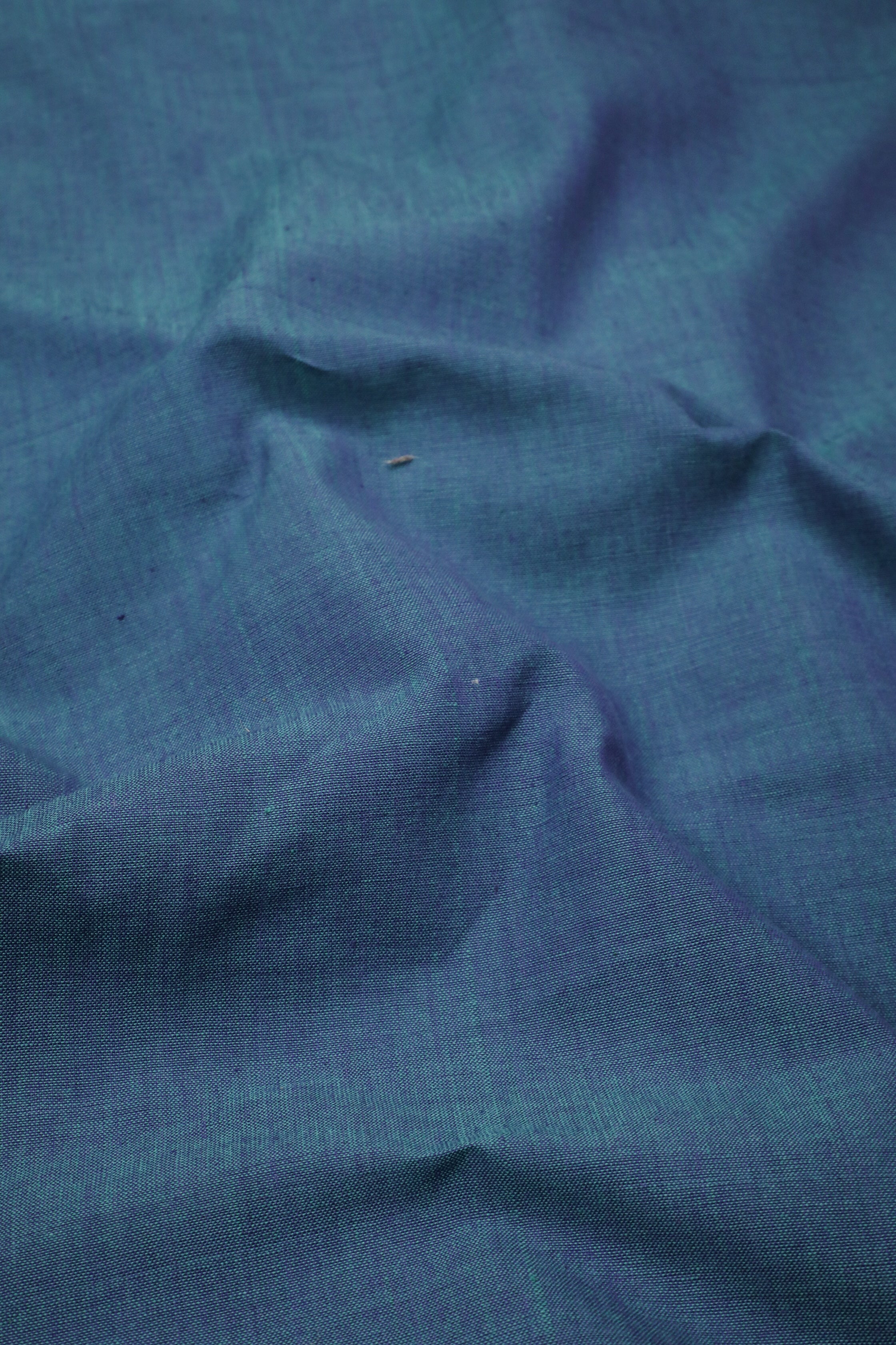 Dual Shaded Blue Handwoven Cotton Fabric - Image 3
