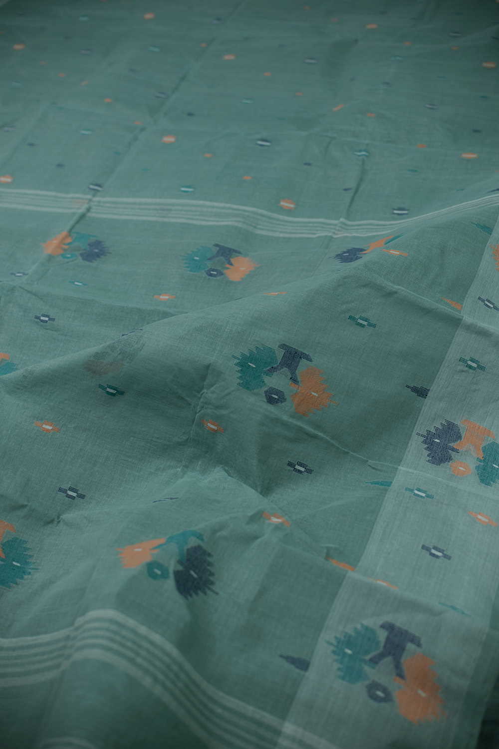 Sage Green Bengal Handwoven Cotton saree - Image 3