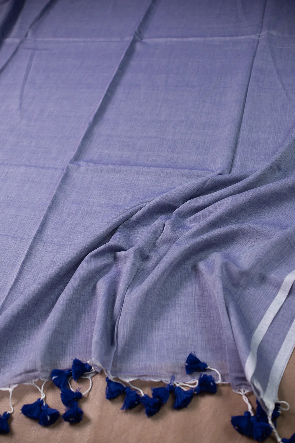 Creamy Blue Handwoven Mul Cotton saree - Image 3