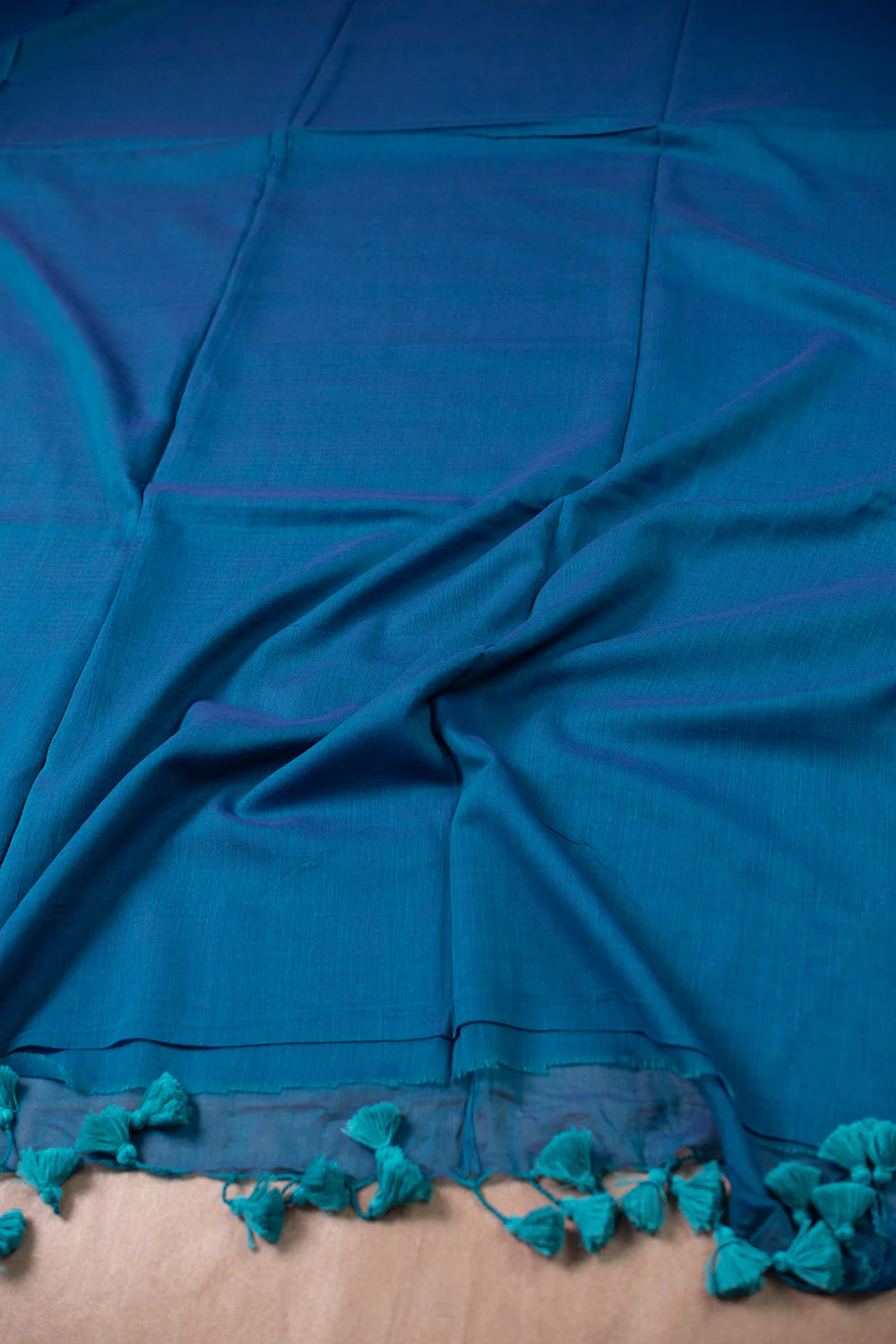 Twin shaded Blue Handwoven Mul Cotton saree - Image 2