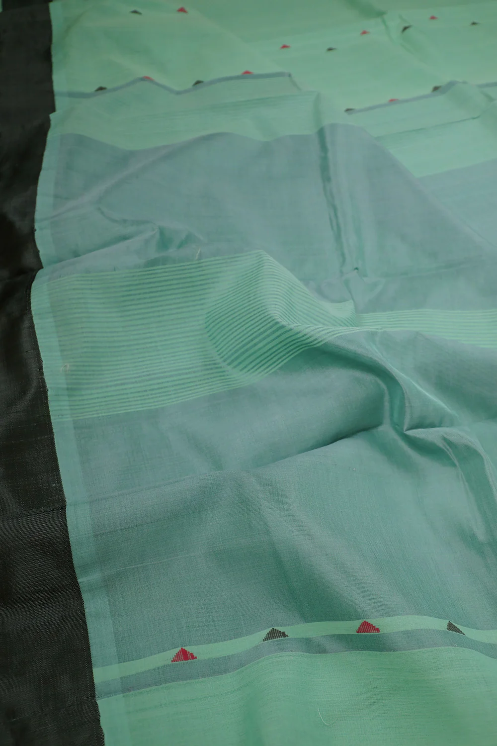 Pista Green Handwoven Saree - Image 3