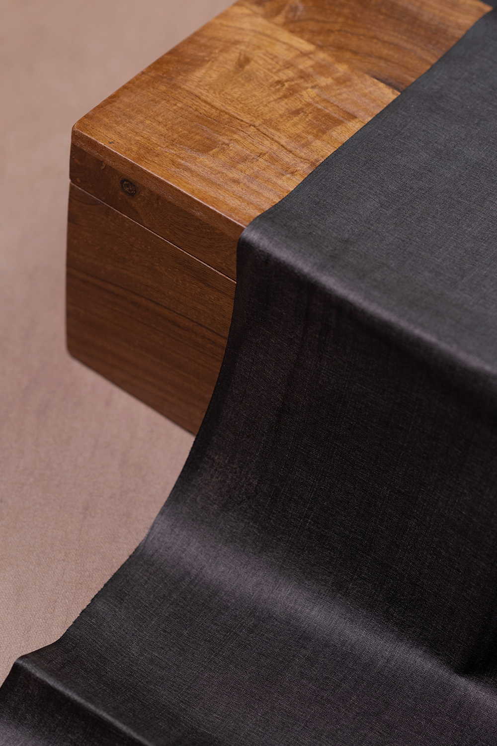 Pebble Grey Handwoven Tussar Silk Fabric - Image 4