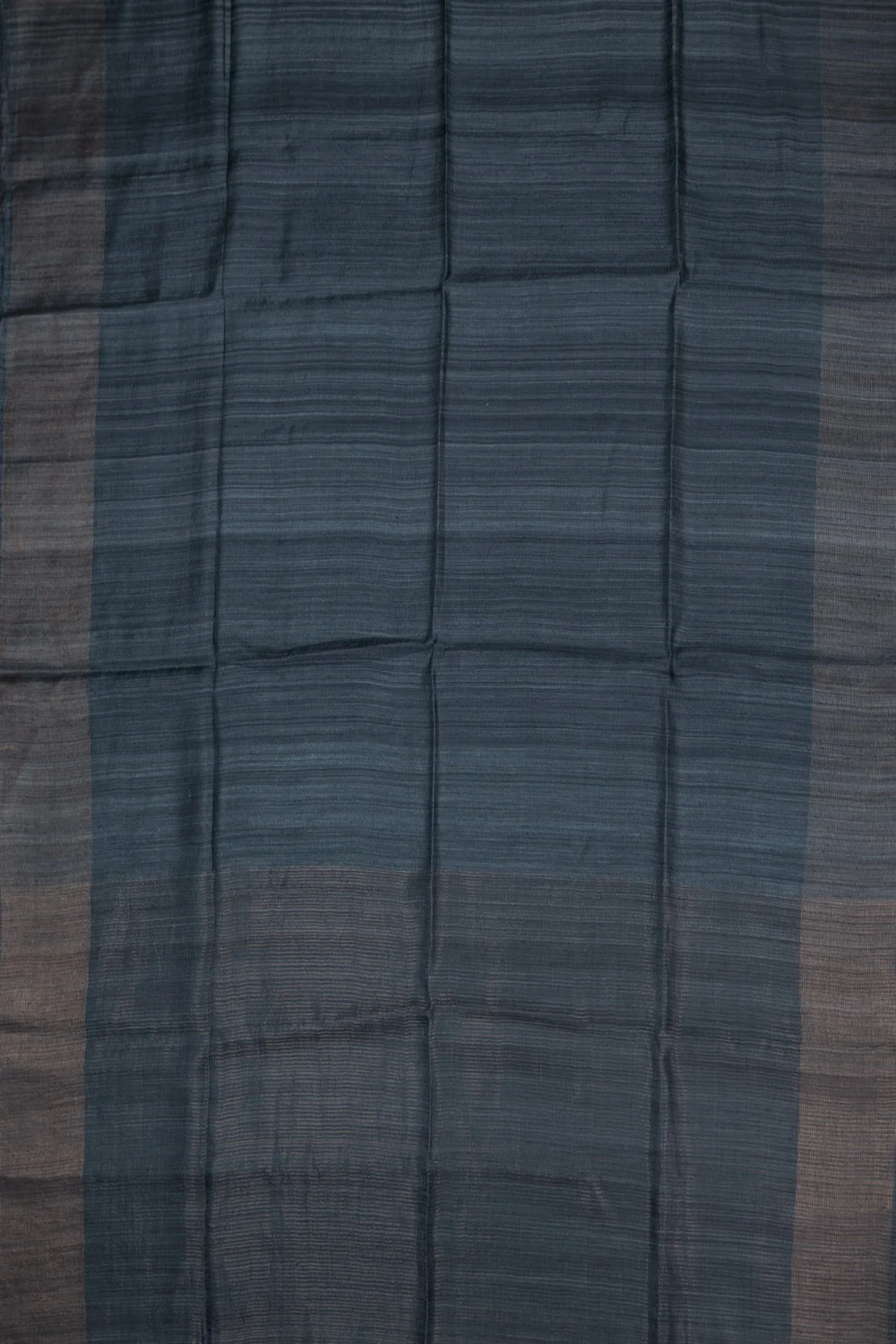 Charcoal Grey Handwoven Silk saree - Image 2