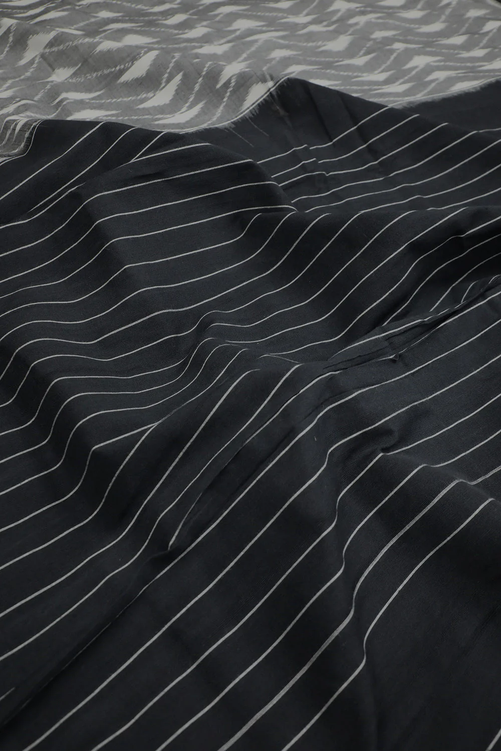 Chevron on Grey Pochampally Ikat Cotton Saree - Image 3