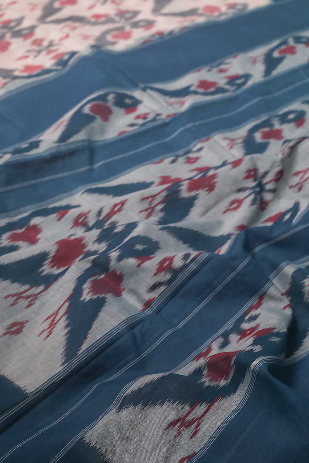 Patterned on Cream Ikat Cotton saree - Image 3
