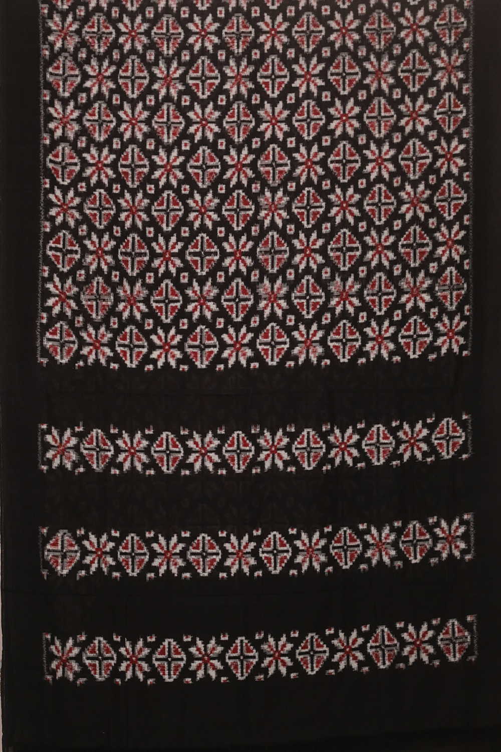 Patterned on Black Teliyarumal Ikat Cotton saree - Image 2