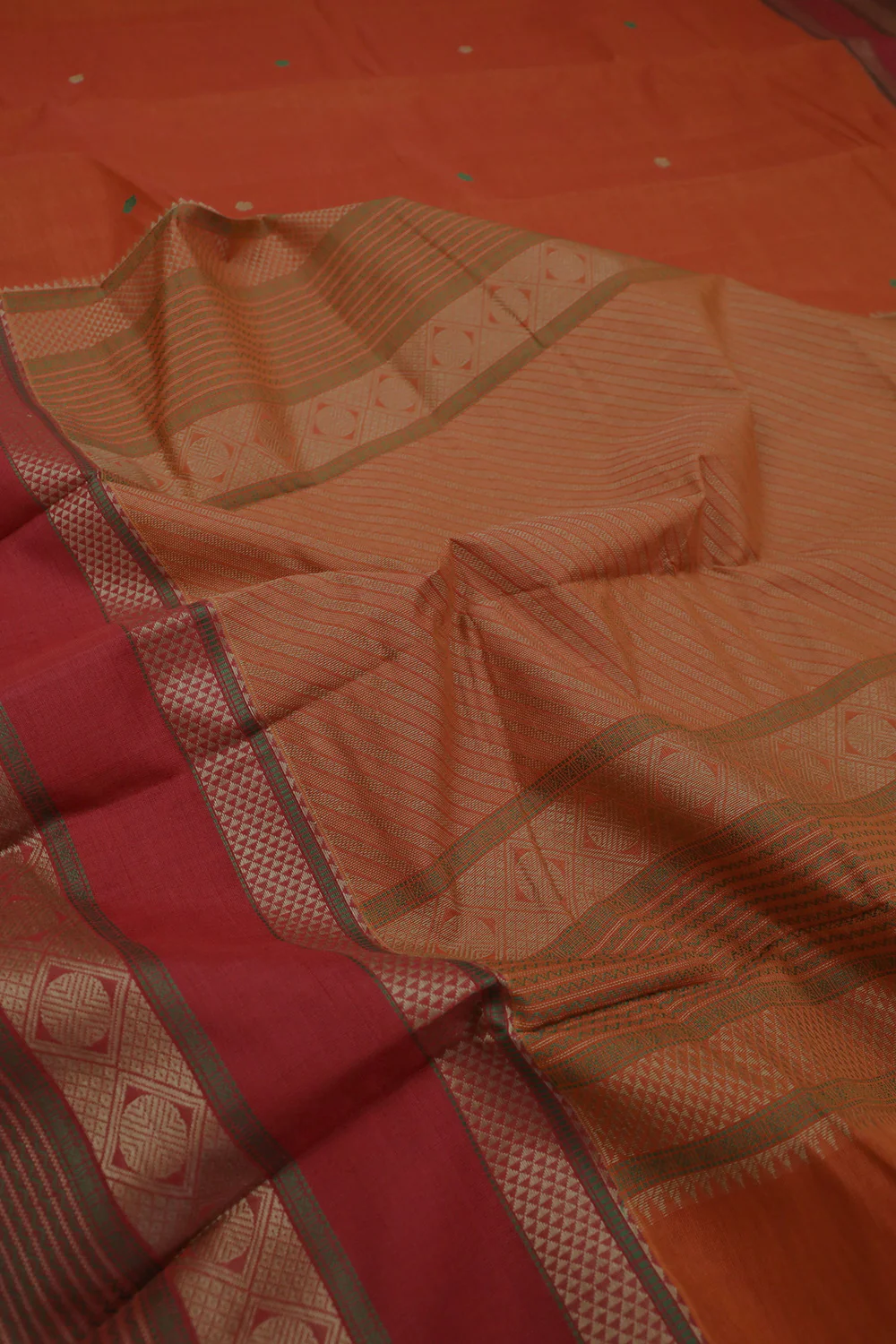 Dual Shaded Orange Kanchi cotton saree - Image 3