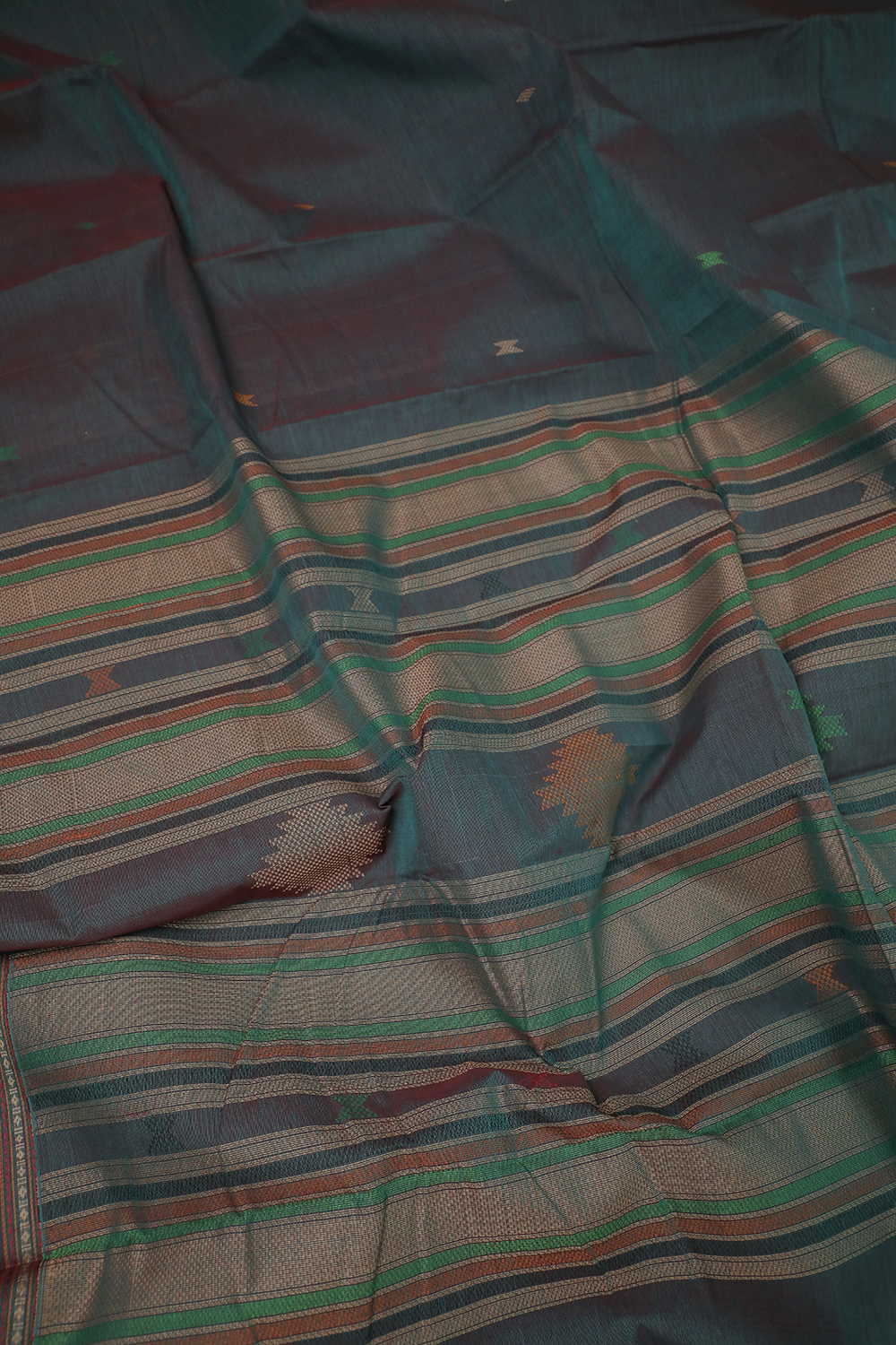 Twin Shaded Blue with Maroon Kanchipuram Cotton saree - Image 3