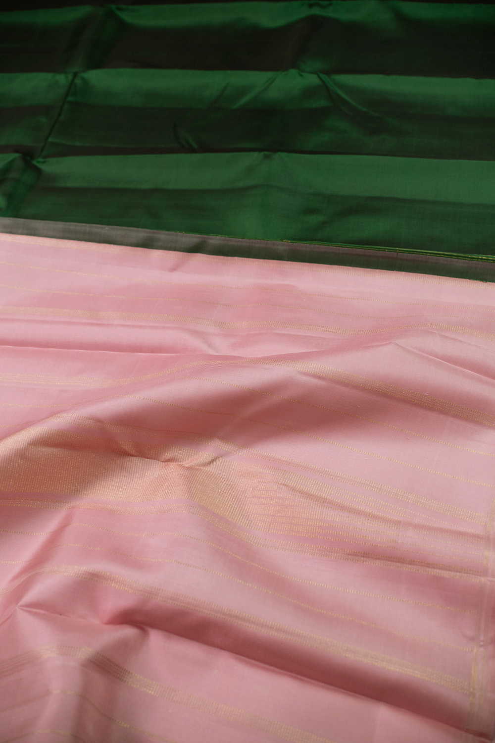 Green with Pink Pallu Kanchipuram Silk saree - Image 3