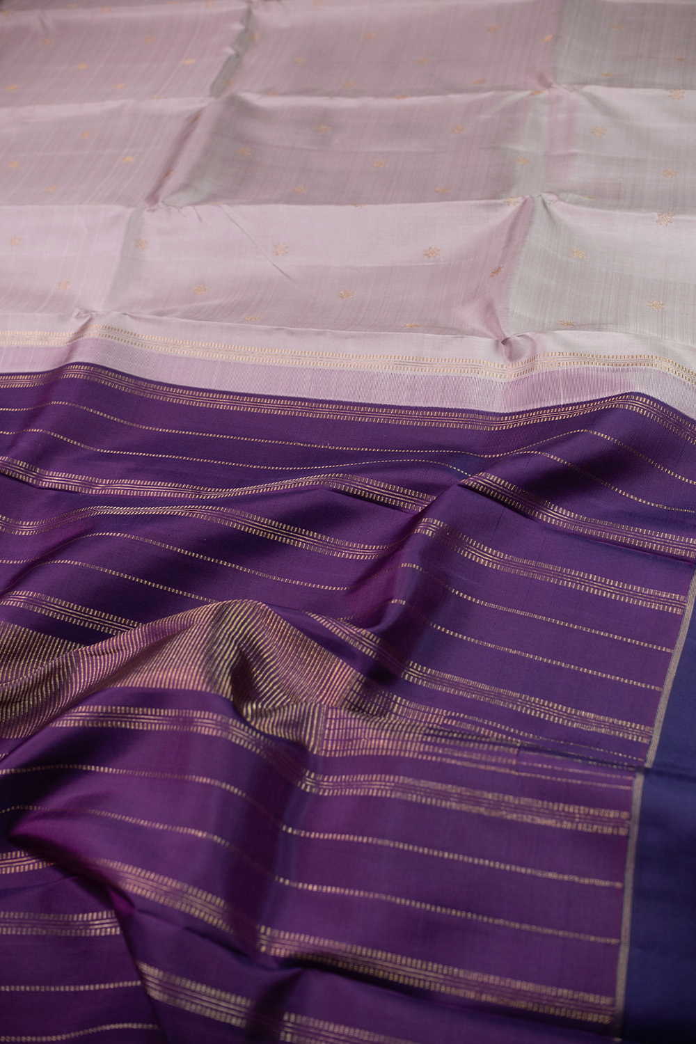 Zari Butti - Purple Pallu Kanchipuram Silk saree - Image 3