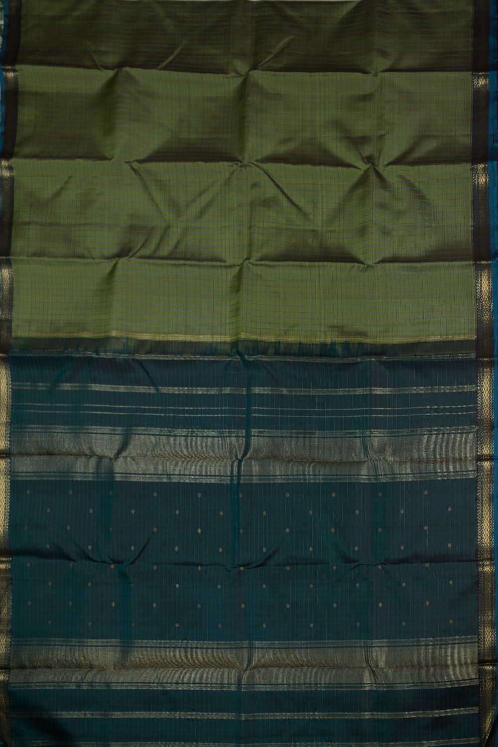 Checks on Pine Green Kanchipuram Silk saree - Image 2