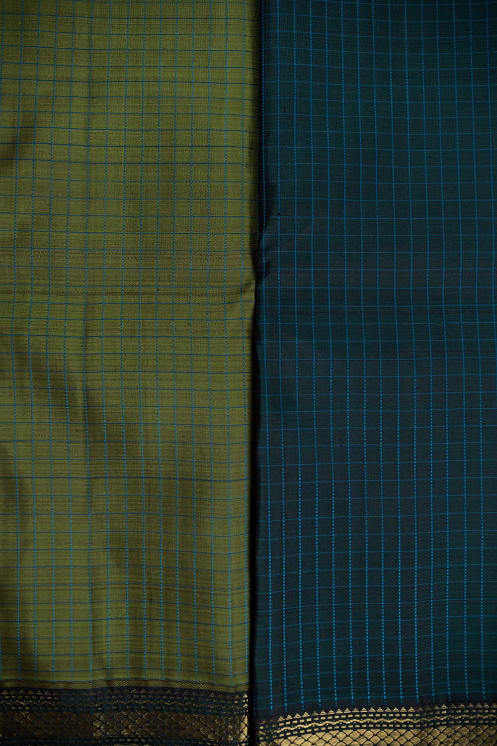 Checks on Pine Green Kanchipuram Silk saree - Image 4