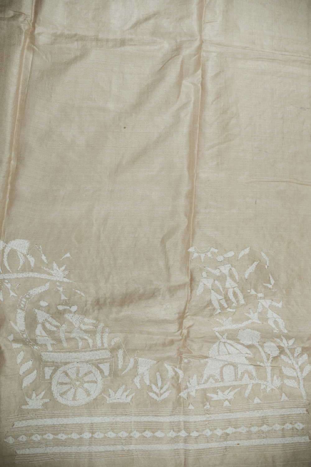 Beige Floral Kantha Silk saree - Image 4