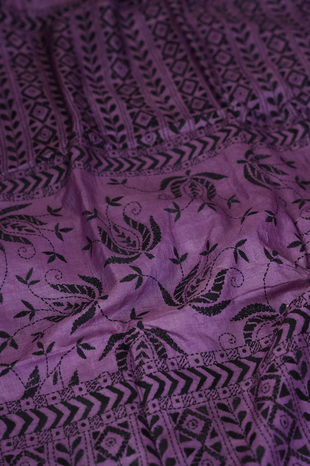 Black Floral on Purple Kantha Tussar saree - Image 3