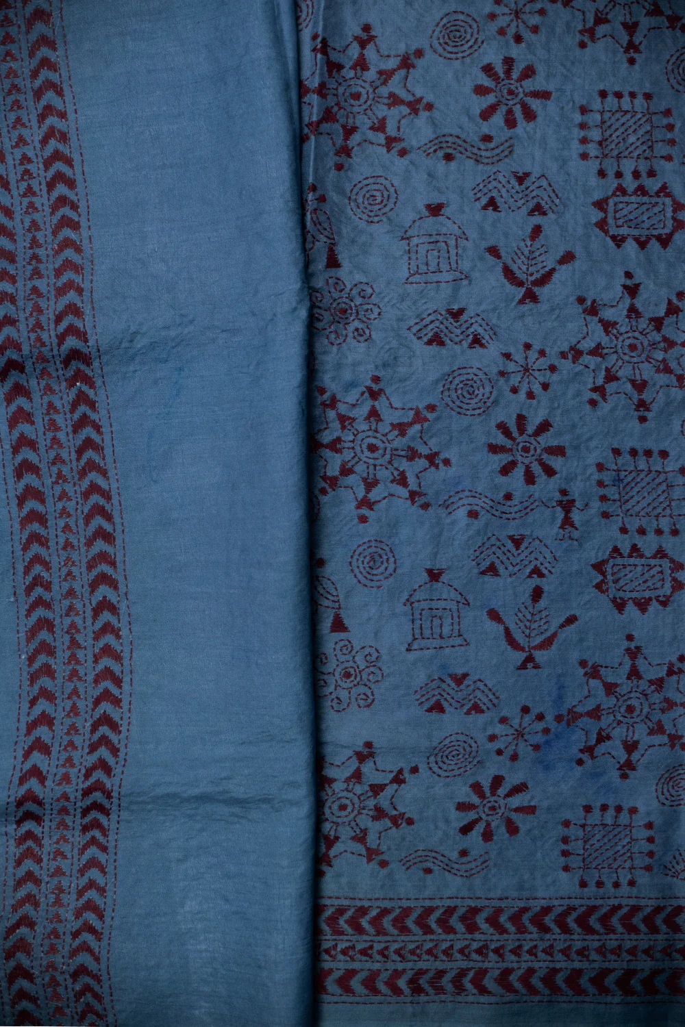Maroon Motifs on Blue Kantha Tussar saree - Image 4