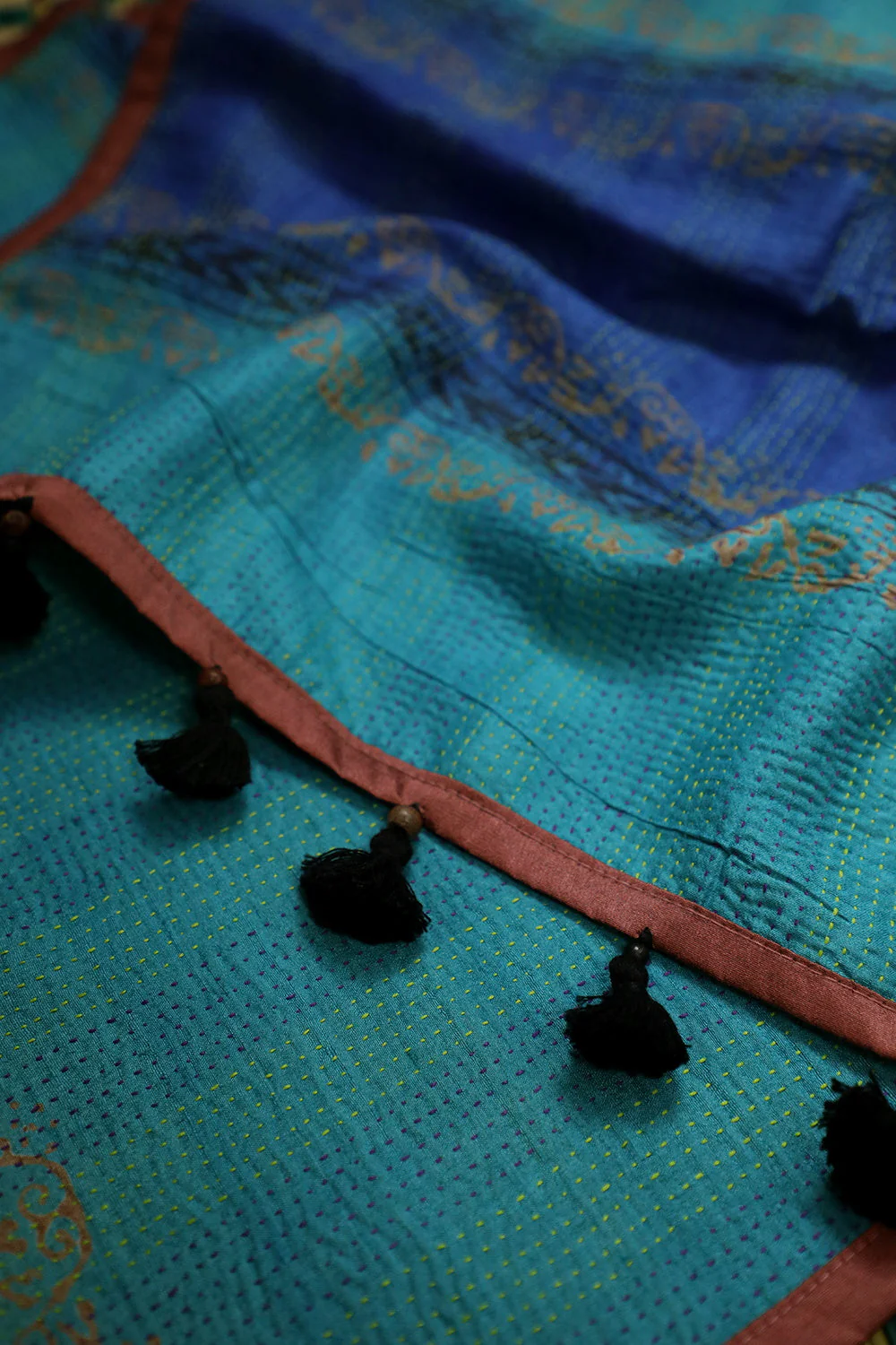 Shades of Blue with Yellow Reversible Kantha Work Silk Stole - Image 4