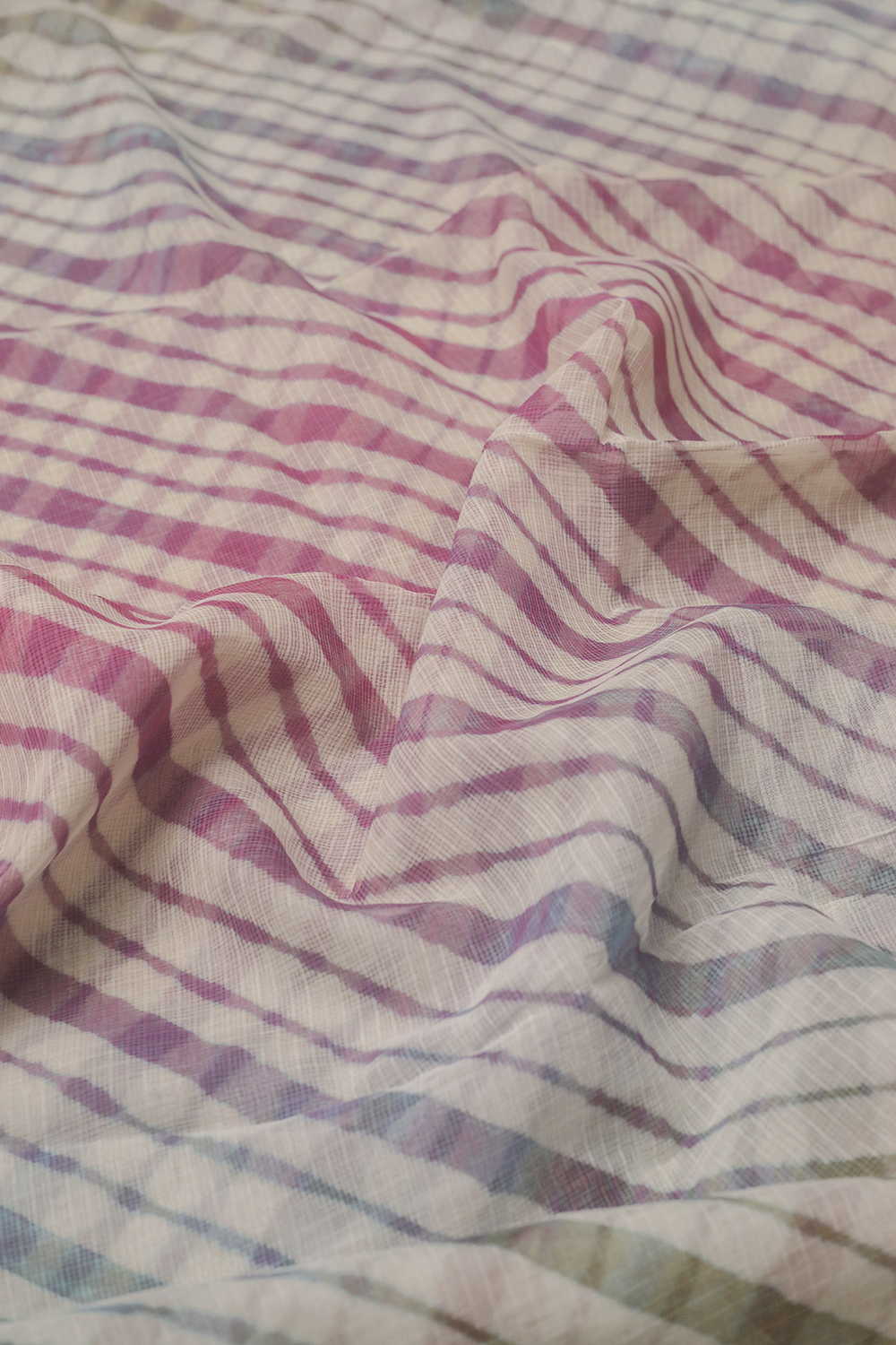 Cream with Lines Leheriya Kota Cotton saree - Image 2