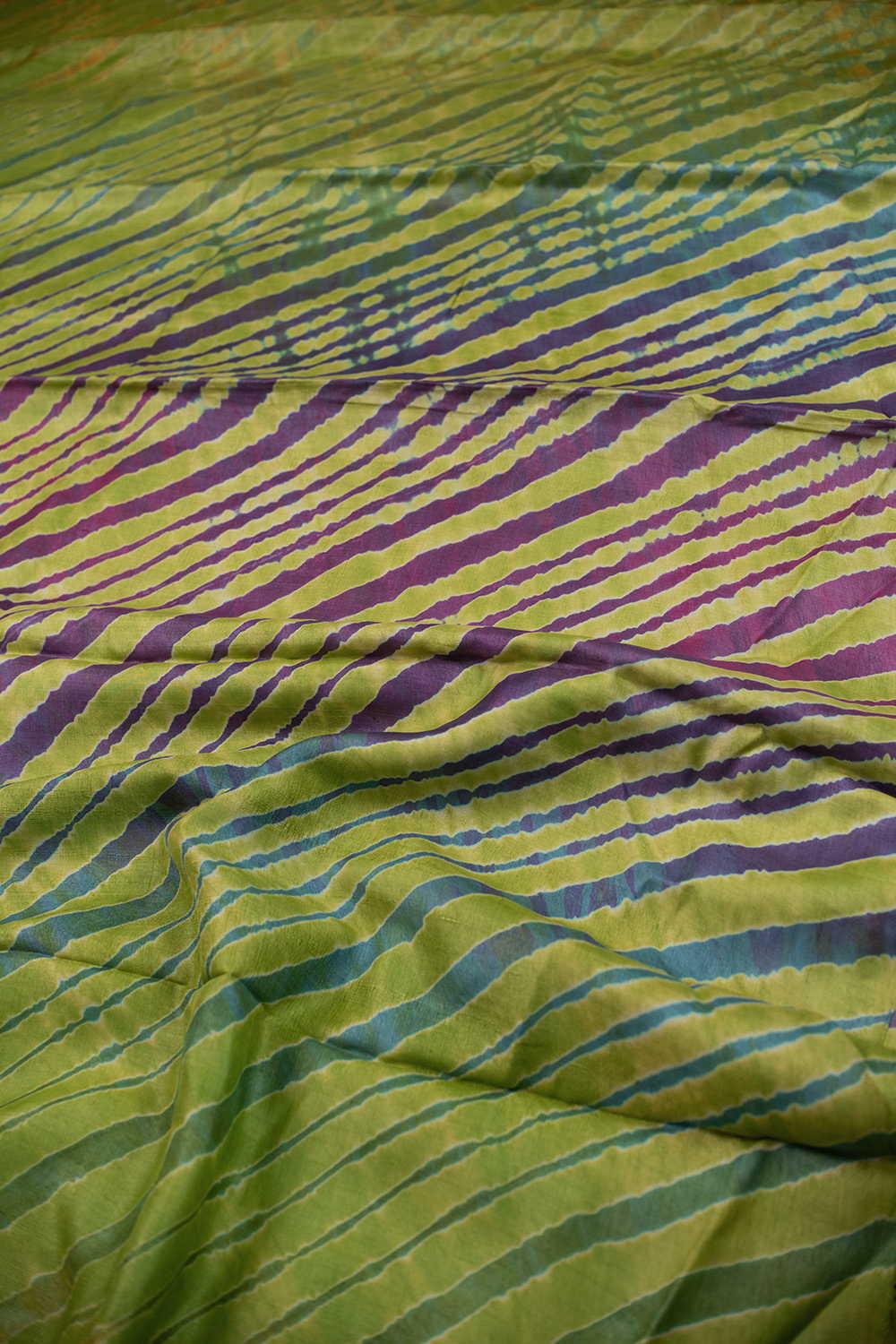 Greenish Yellow Leheriya Tussar saree - Image 2