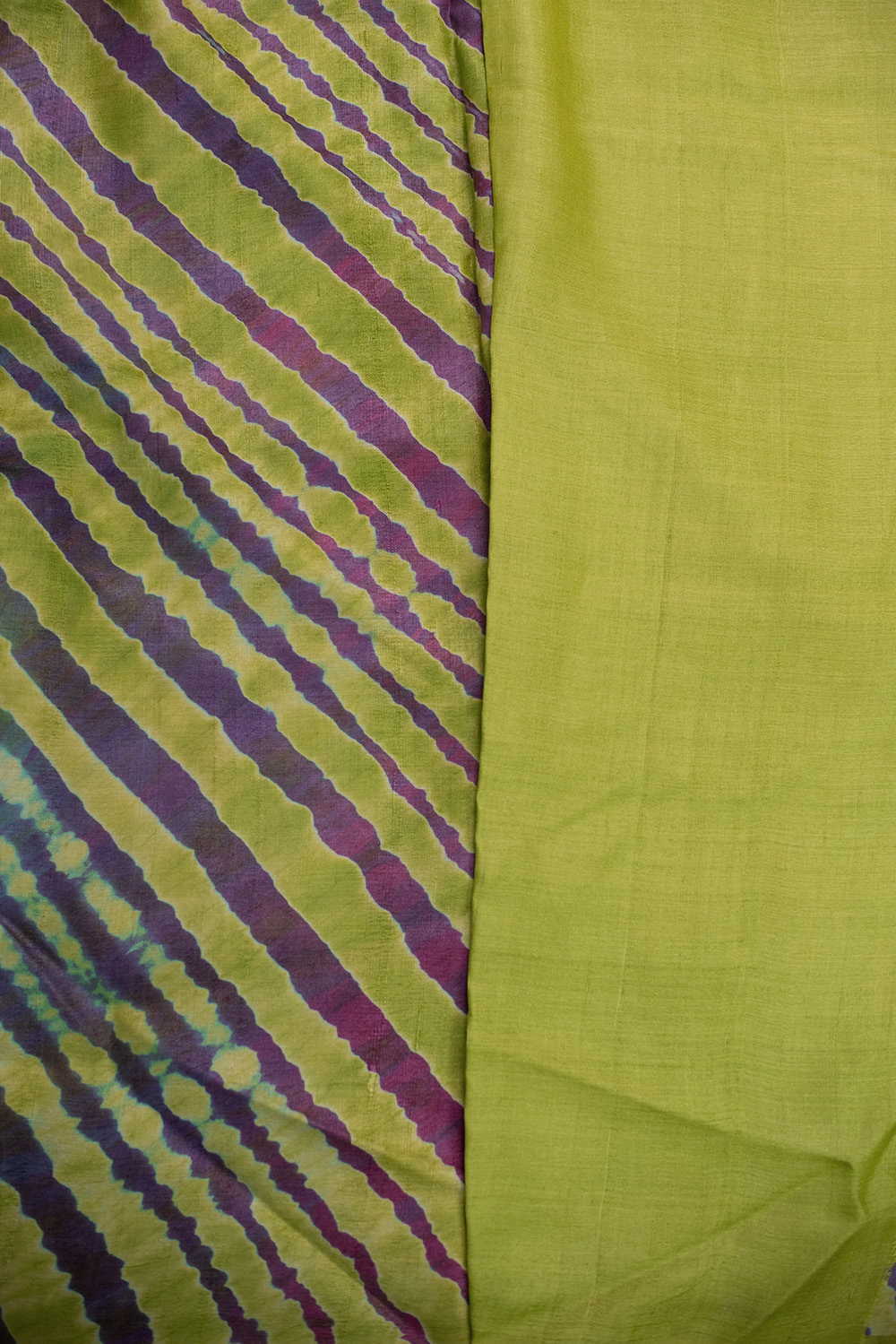 Greenish Yellow Leheriya Tussar saree - Image 4