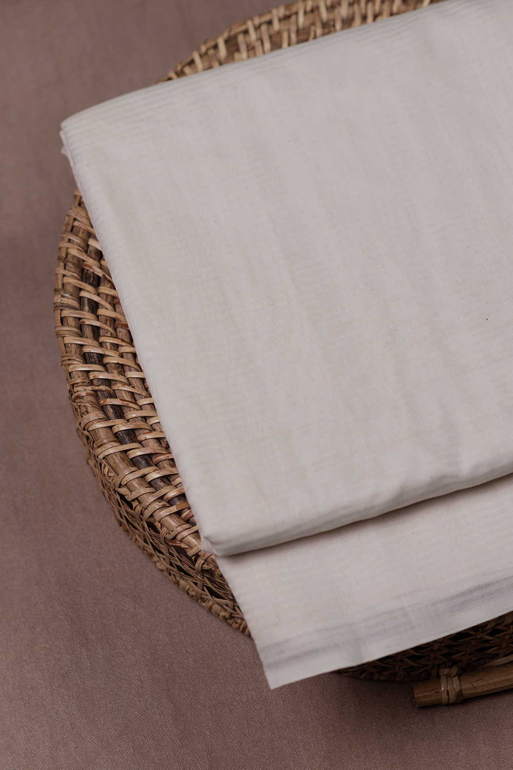 Daisy Cream Maheshwari Silk Cotton Fabric - Image 2