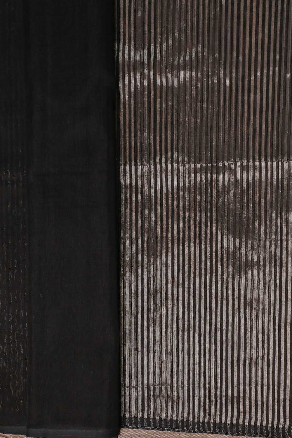 Black & Silver Stripe Maheshwari Silk Cotton Saree - Image 4