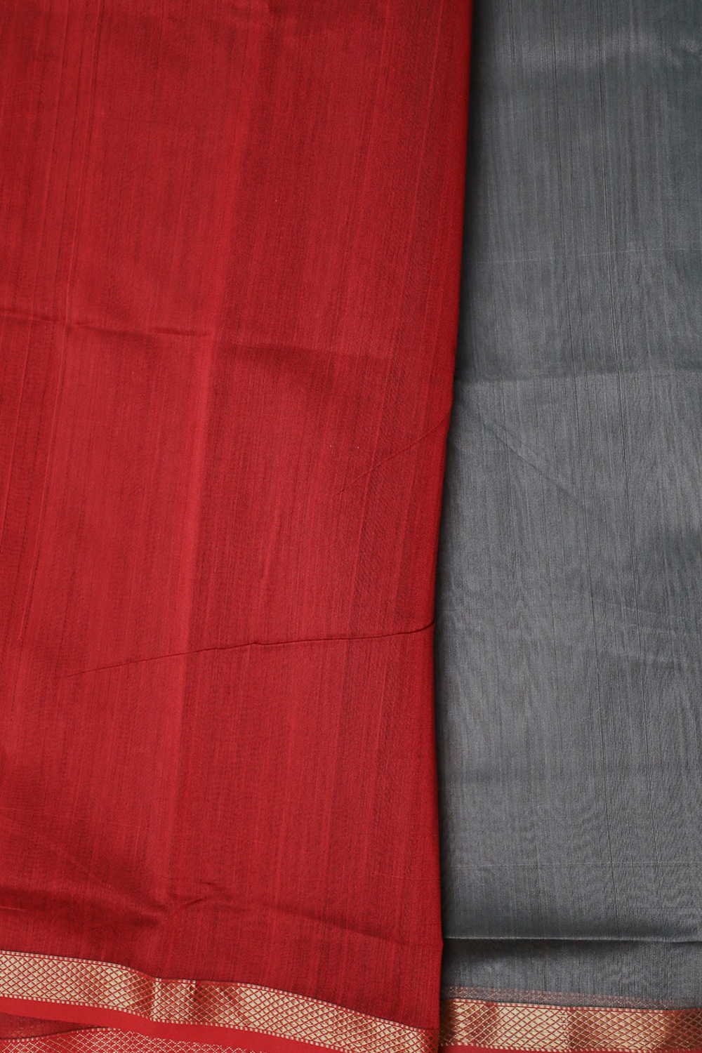 Dark Grey Maheshwari Silk Cotton Saree - Image 4