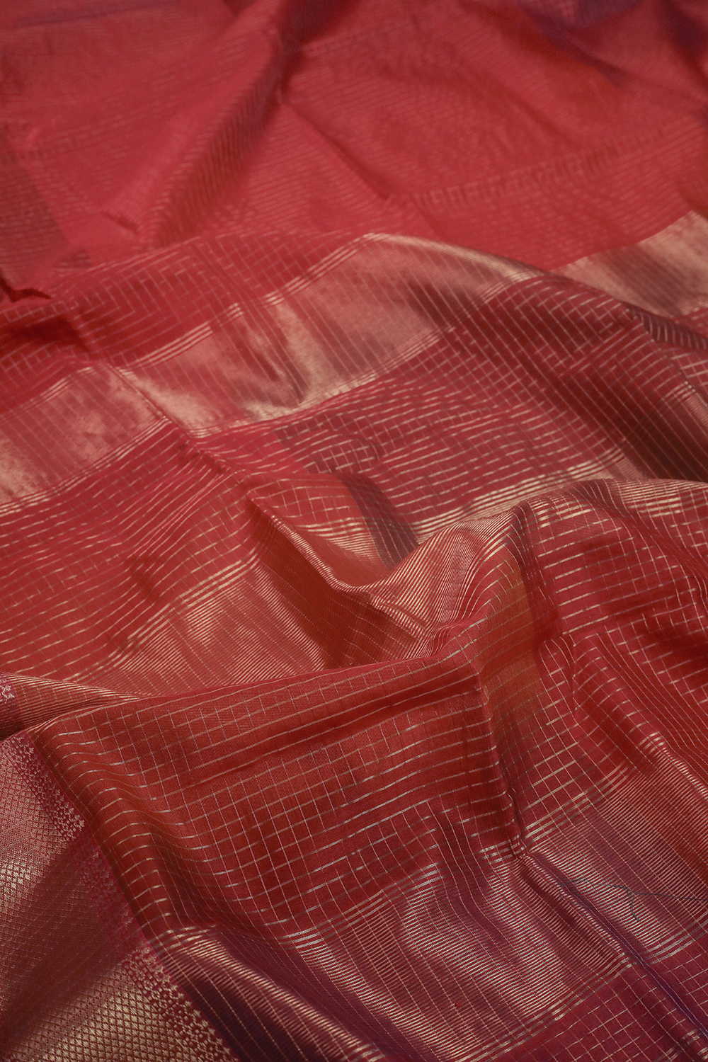 Colour Play Maheshwari Silk Cotton saree with Zari Border - Image 3