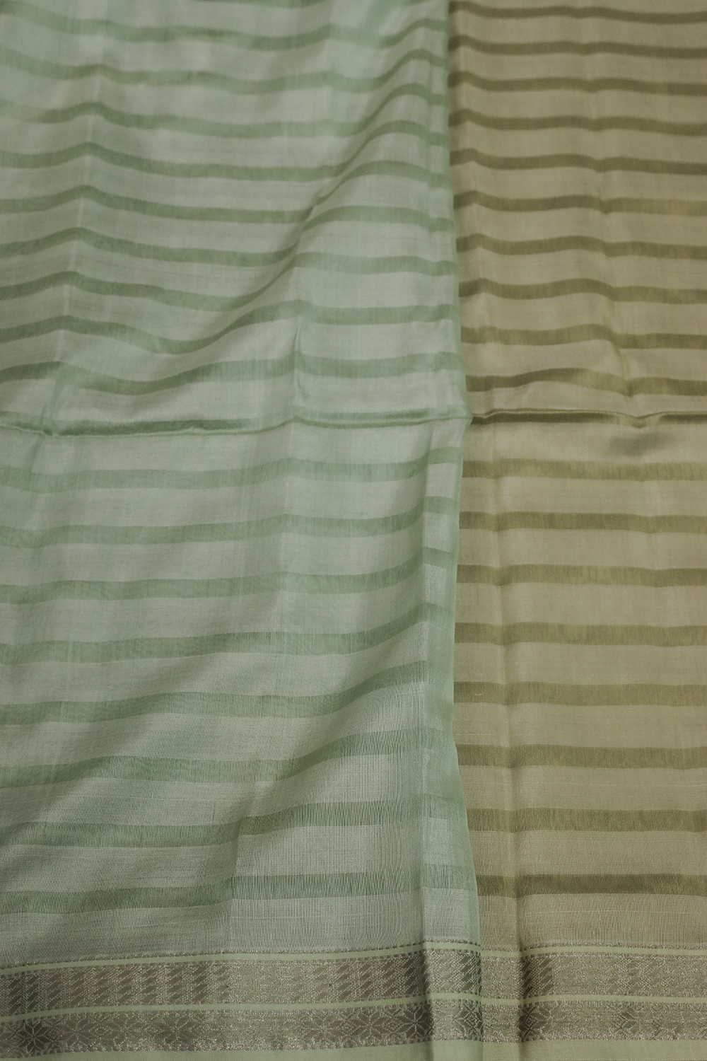 Classic Checks Maheshwari Silk Cotton saree - Image 4