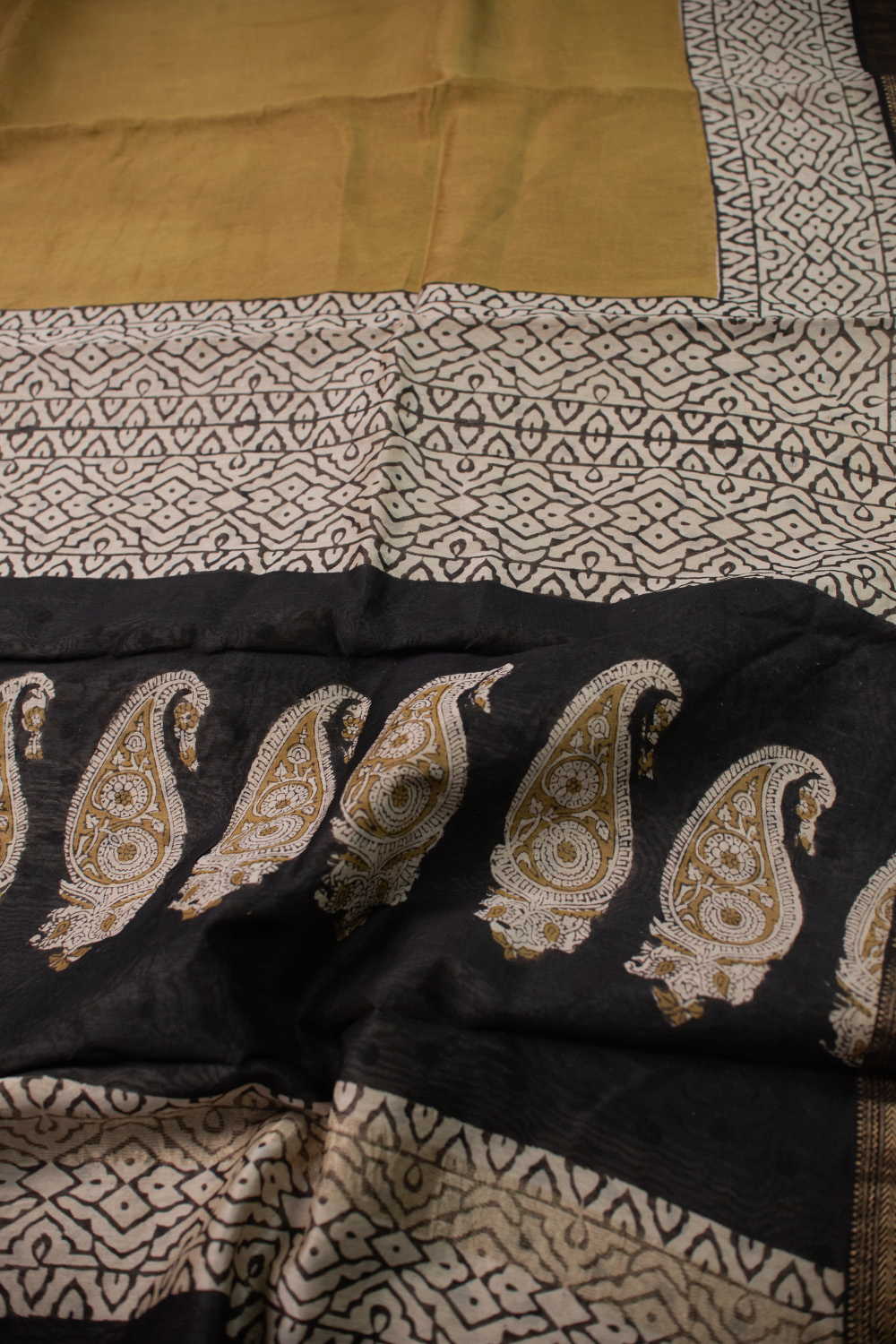 Yellow Maheshwari Silk Cotton saree - Image 3