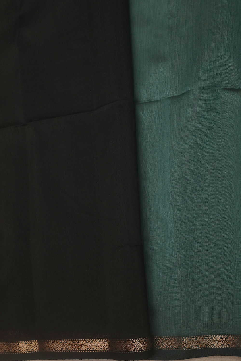 Sage Green with Zari Butta Maheshwari Silk Cotton saree - Image 4