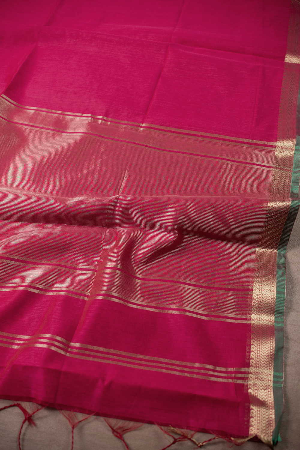 Zari Border - Plain Pink Maheshwari Silk Cotton saree - Image 3