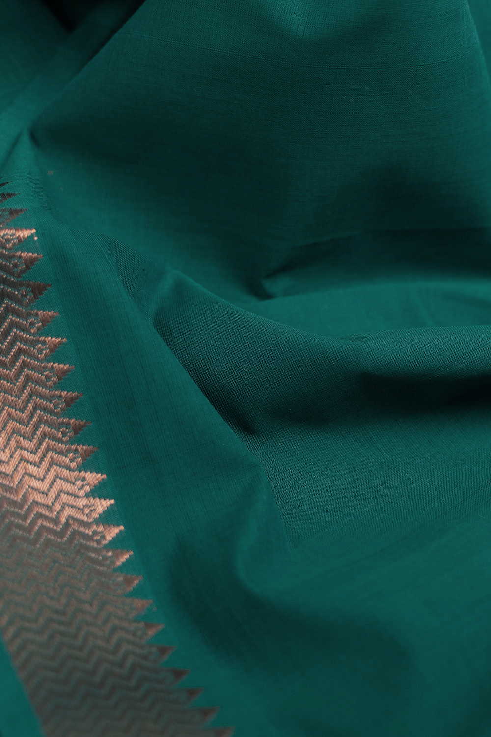 Green Mangalagiri Border Cotton Fabric - Image 3
