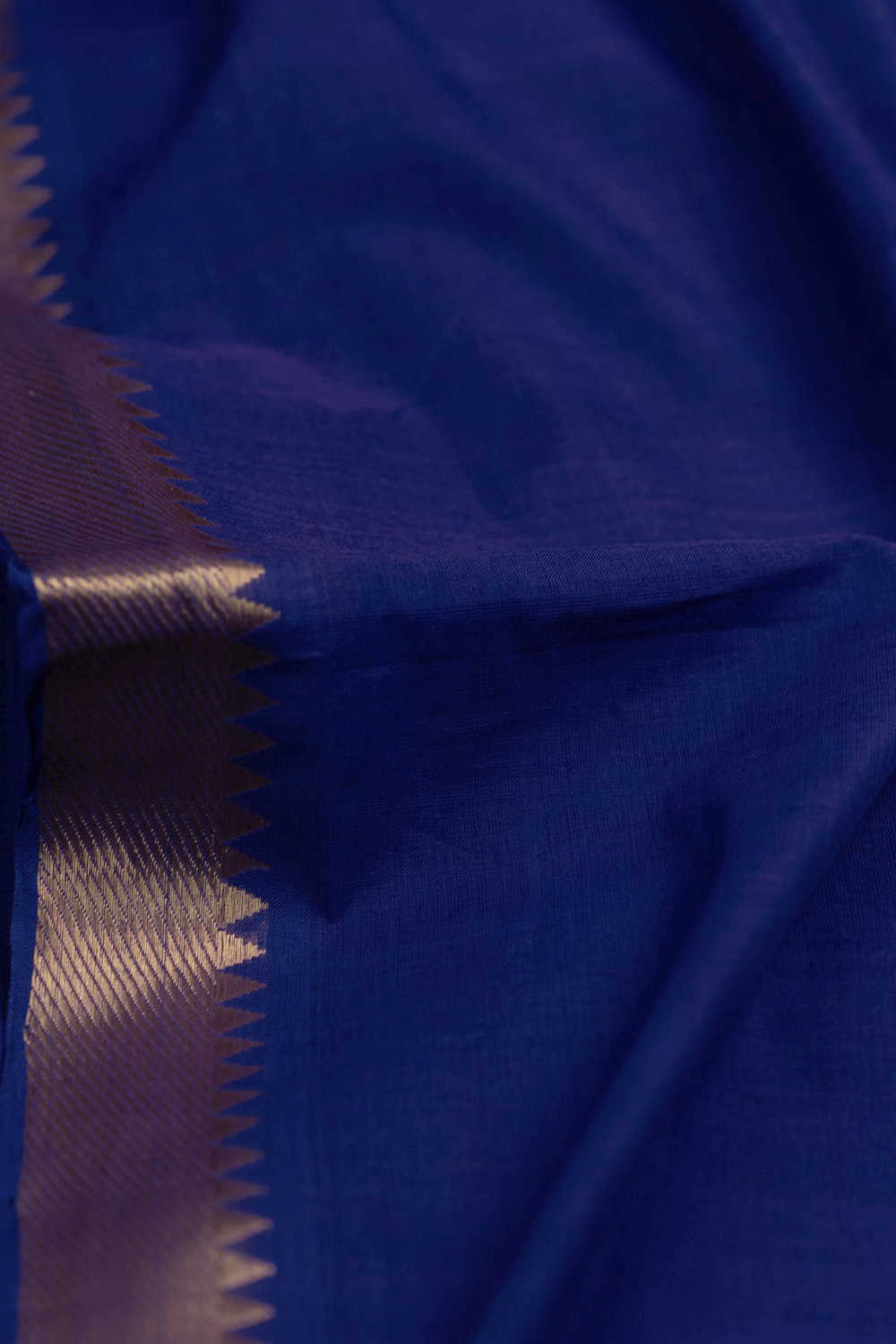 Golden Zari Border Mangalagiri Cotton Fabric - Image 3