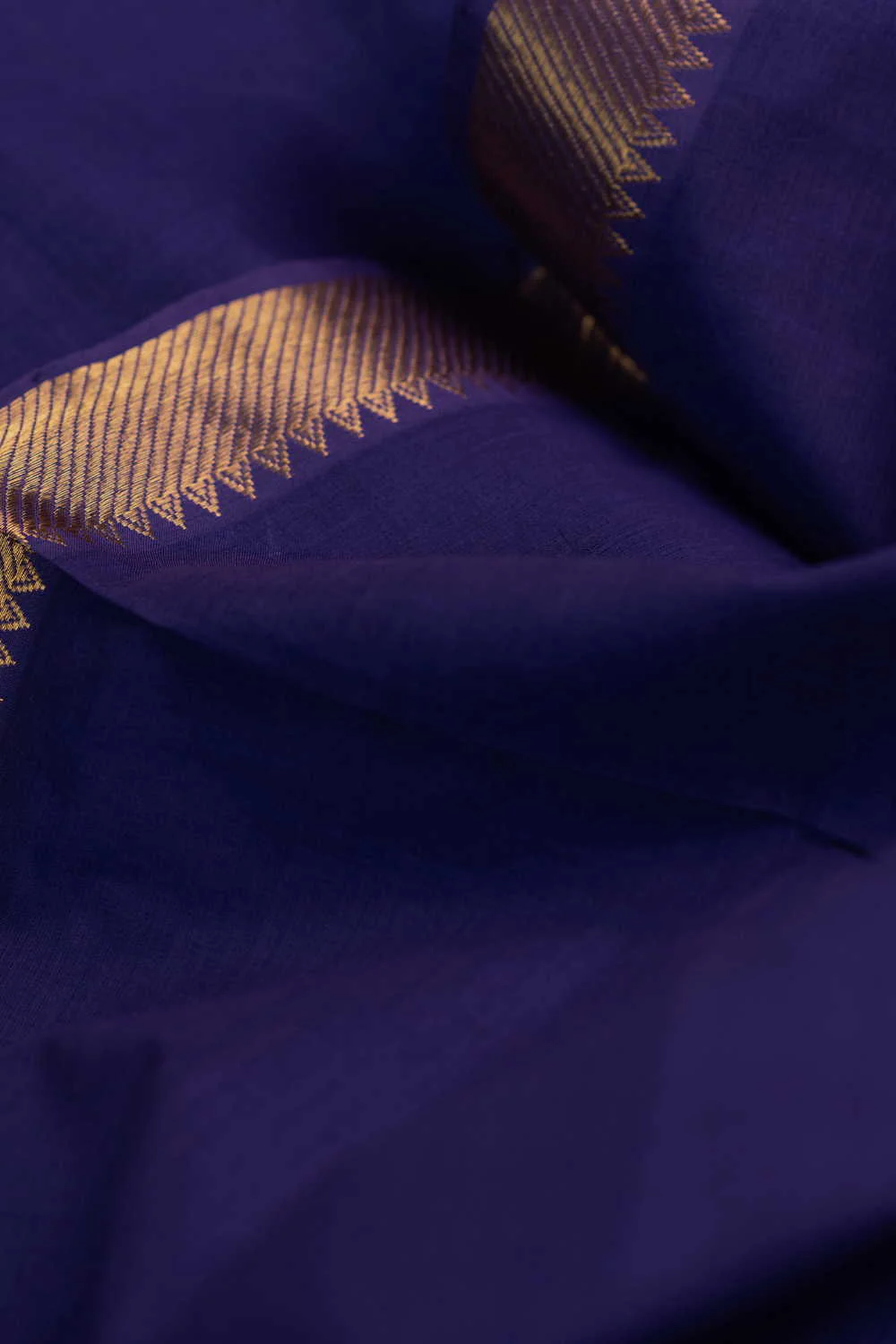 Zari Border on Purple Mangalagiri Border Cotton Fabric - Image 3