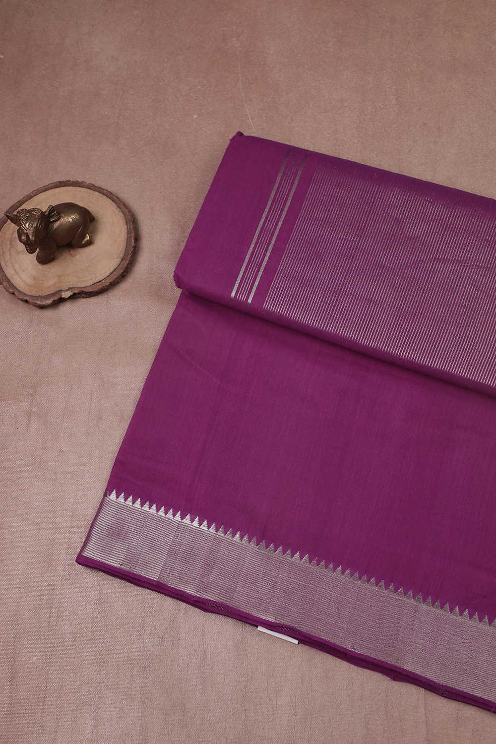 Silver Border on Deep Magenta Pink Mangalagiri saree