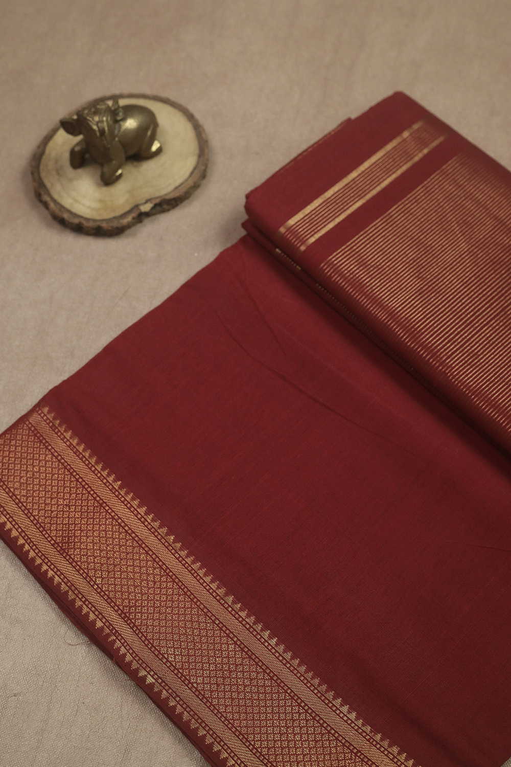 Maroon - Plain Gold Zari Mangalagiri Cotton saree