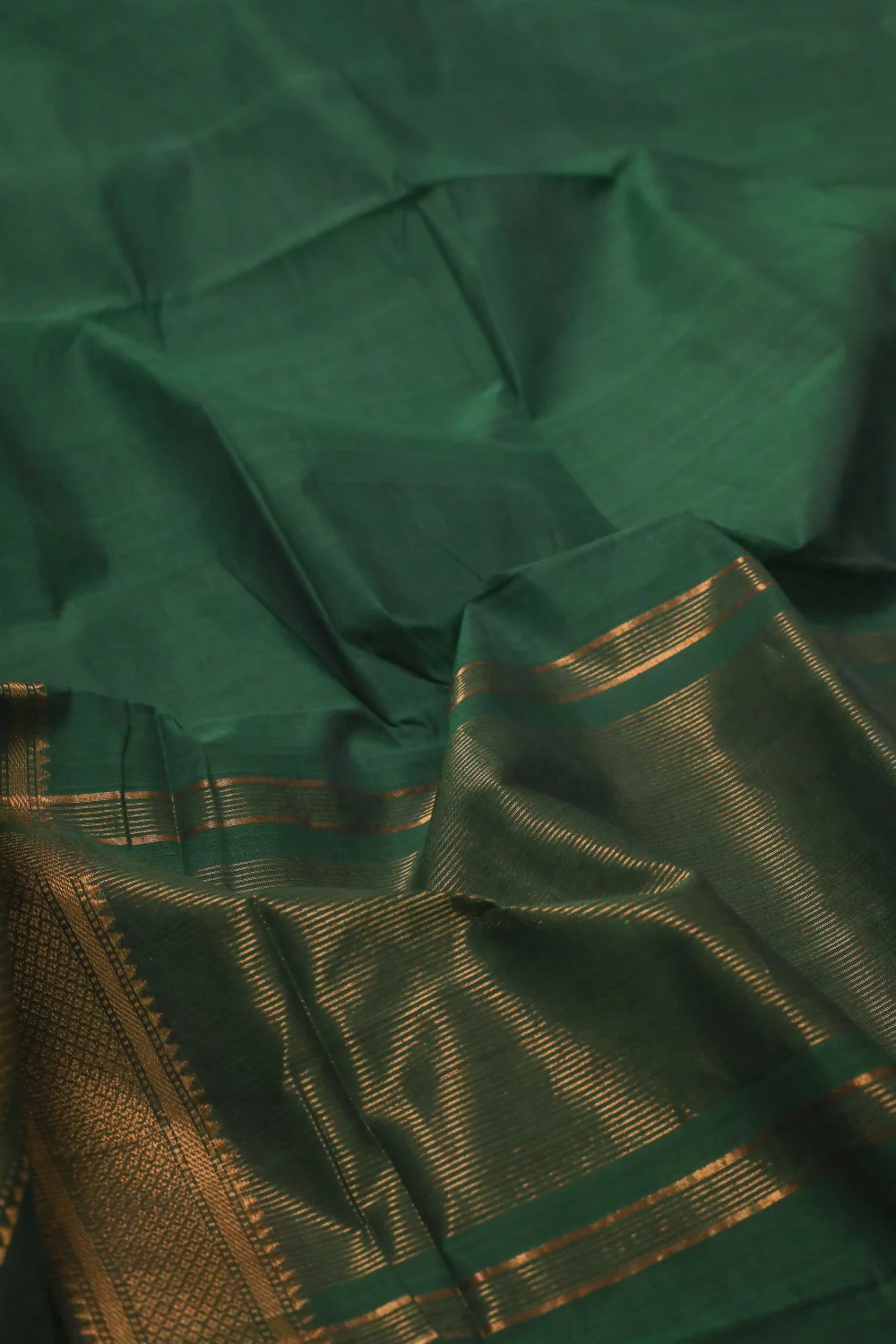 Leaf Green - Gold Zari Border Mangalagiri Cotton saree - Image 3