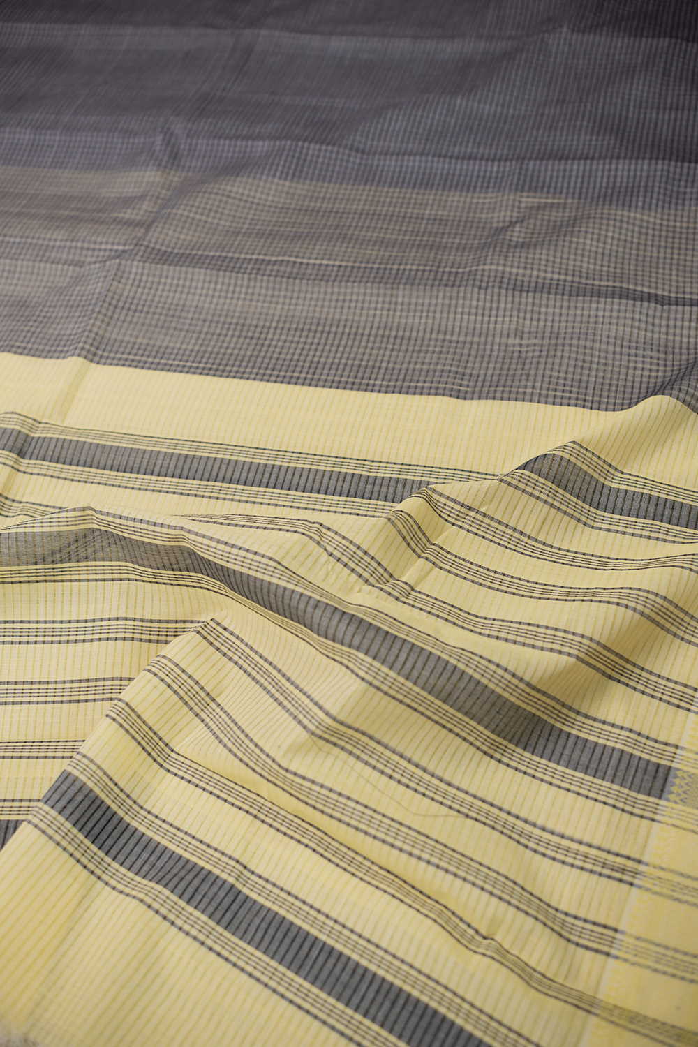 Ash Grey Mangalagiri Cotton saree - Image 3