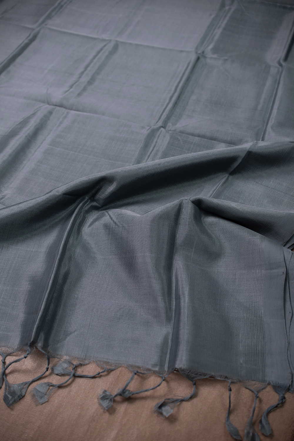 Grey Mangalagiri Silk Cotton saree with Orissa Ikat Blouse - Image 3