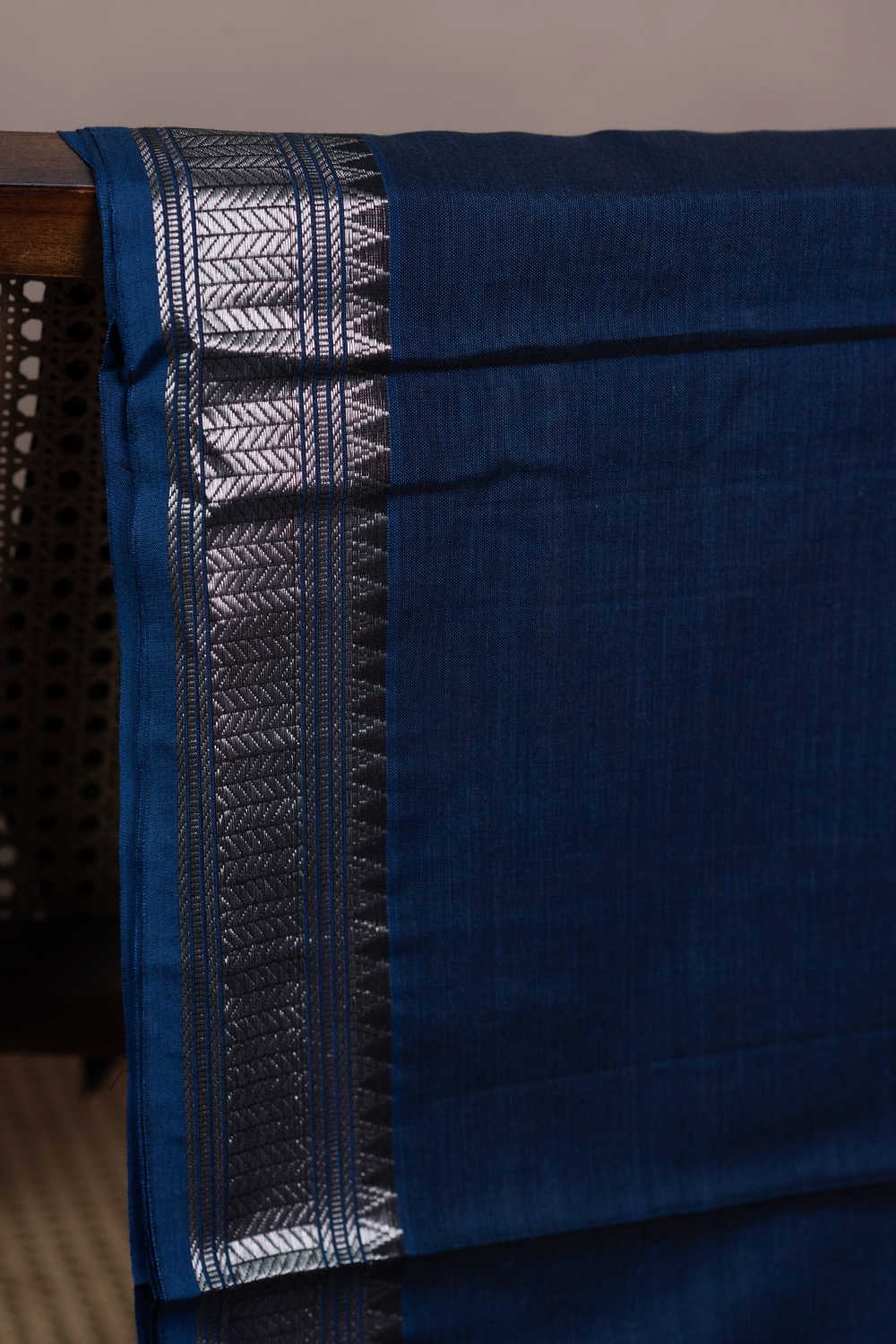Silver Zari Border Narayanpet Cotton Fabric - Image 2