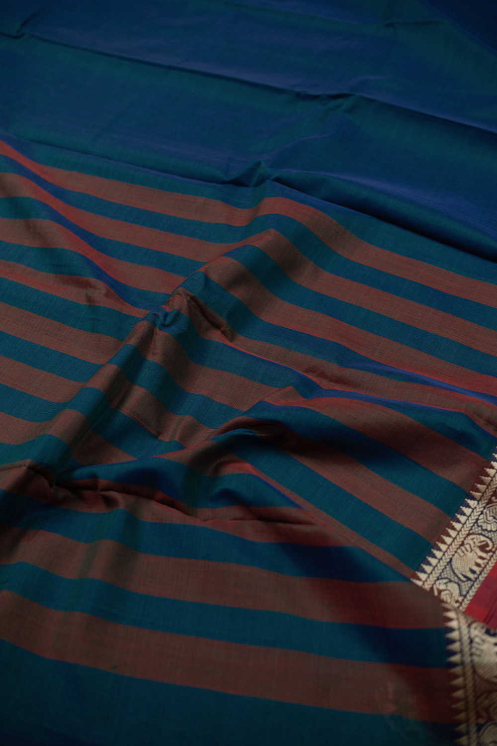 Dark Blue Narayanpet Cotton saree - Image 3